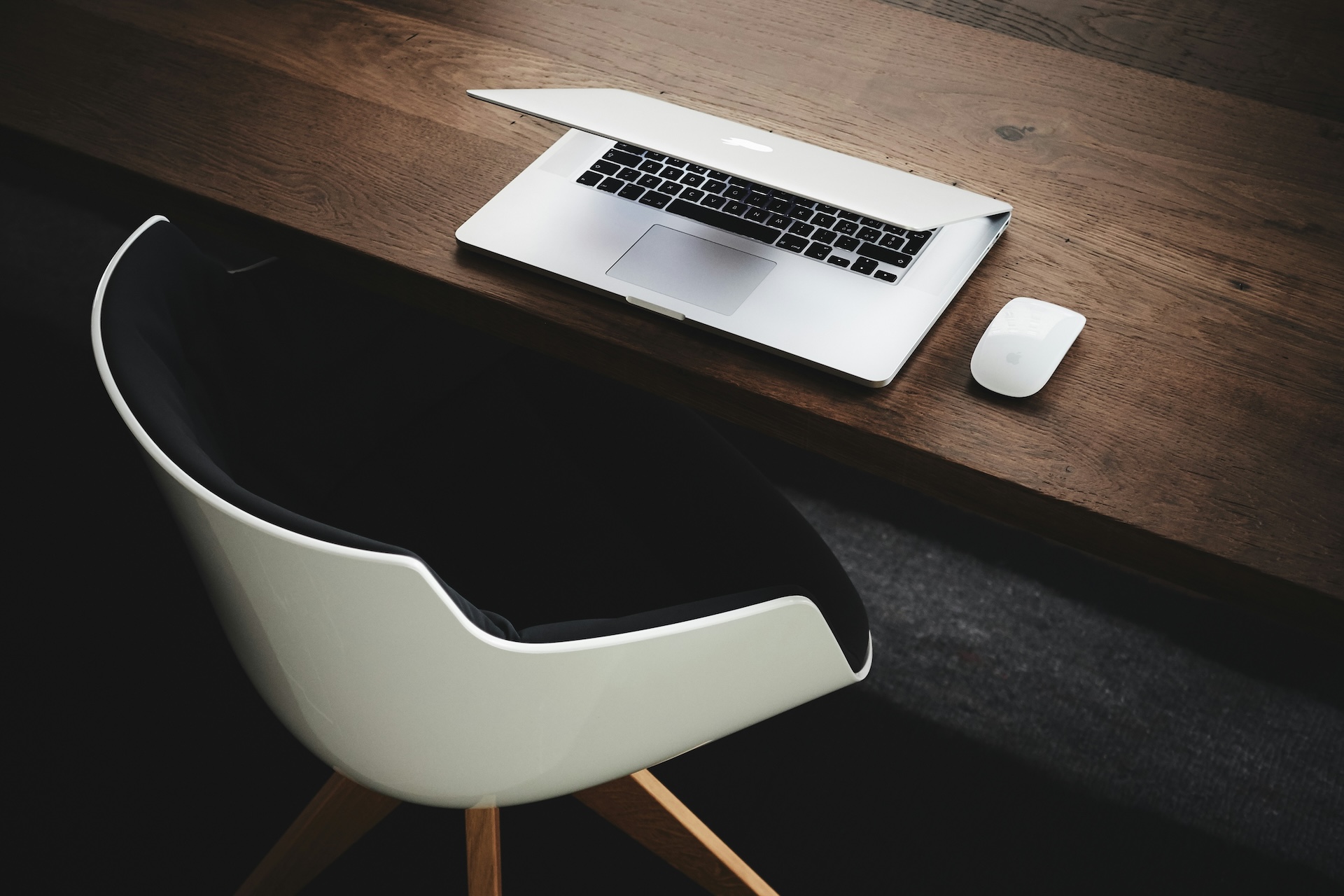 Butuh Laptop Tanpa Ribet? Kenalan sama Layanan Sewa Laptop Ouffice